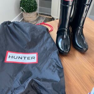 Hunter Kellen Glossy Black Tall Boots